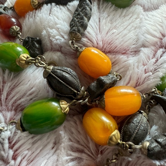 RARE Vintage multi colors Honey Butterscotch Amber Bakelite Wood Necklace - Picture 4 of 11